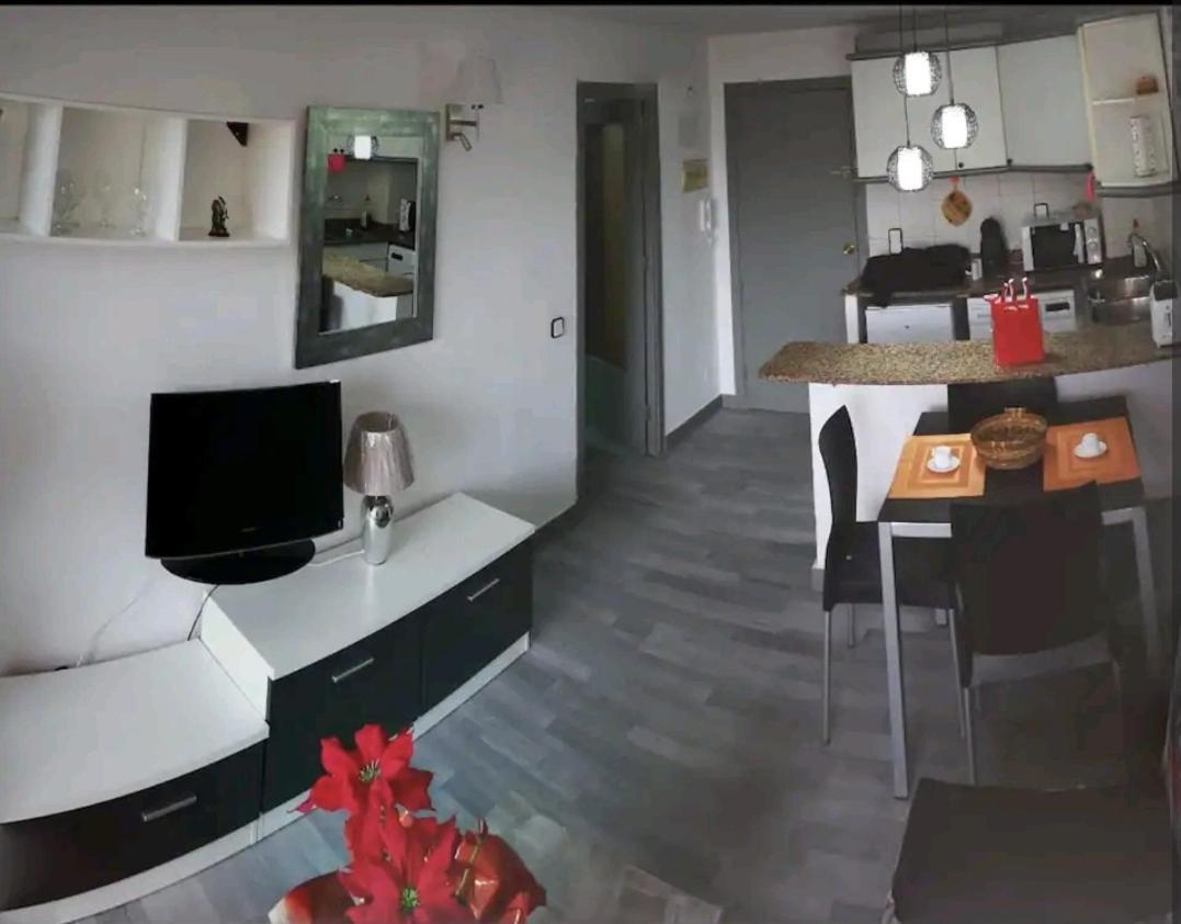Bonito Apartamento Cerca De La Playa Salou Eksteriør billede